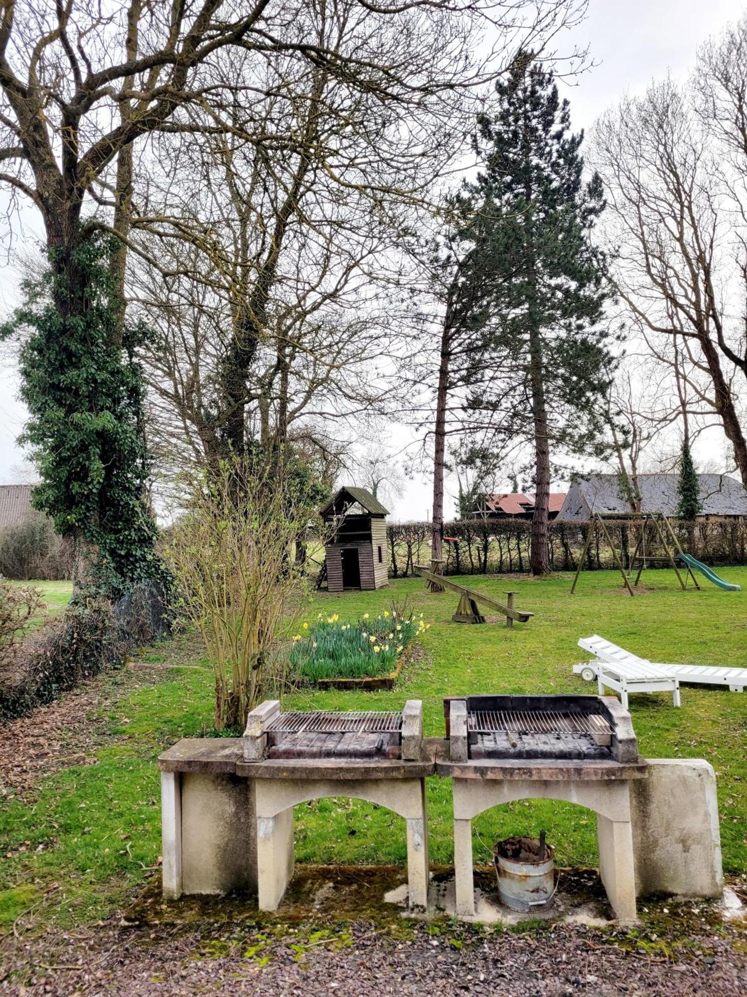 Gite Des Etourniaux La Poterie-Mathieu Exterior foto